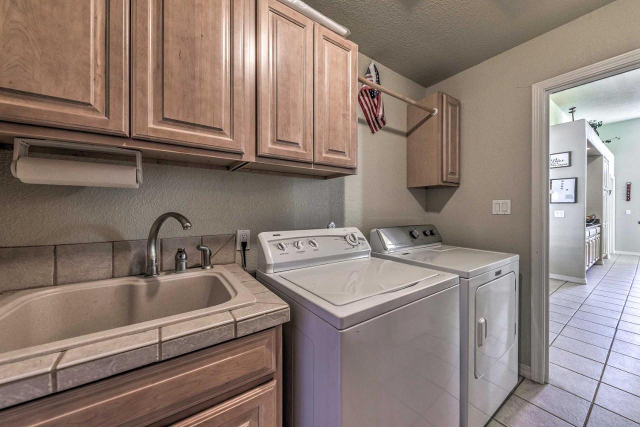 Roomy Ruidoso Retreat With Deck, Grill, And Mtn Views! Экстерьер фото